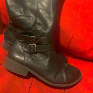 American Eagle size 9.5W